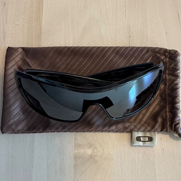 RARE - NIB - OAKLEY Antix - Black Tortoise w/Black Iridium - Picture 2 of 6